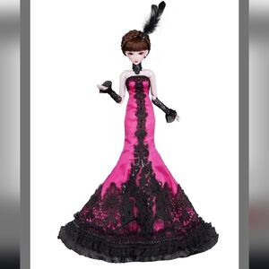 Yeloli Doll New In Box